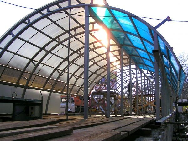 Монтаж прозрачной кровли из поликарбоната, ст.м. Теремки, Киев Монтаж прозрачной кровли из поликарбоната, ст.м. Теремки, Киев