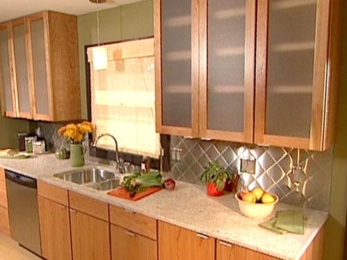 Дверцы кухонного шкафа из поликарбоната Дверцы кухонного шкафа из поликарбоната