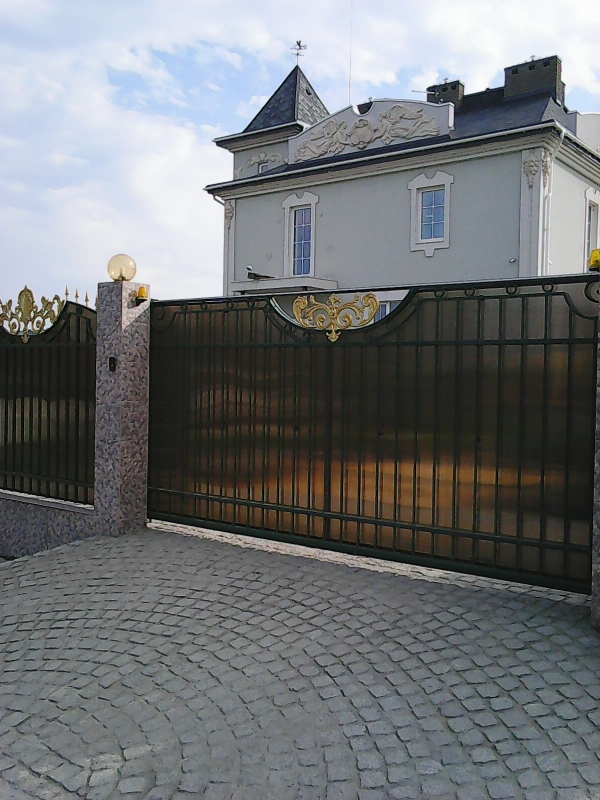 ворота из поликарбоната конструкция из поликарбоната