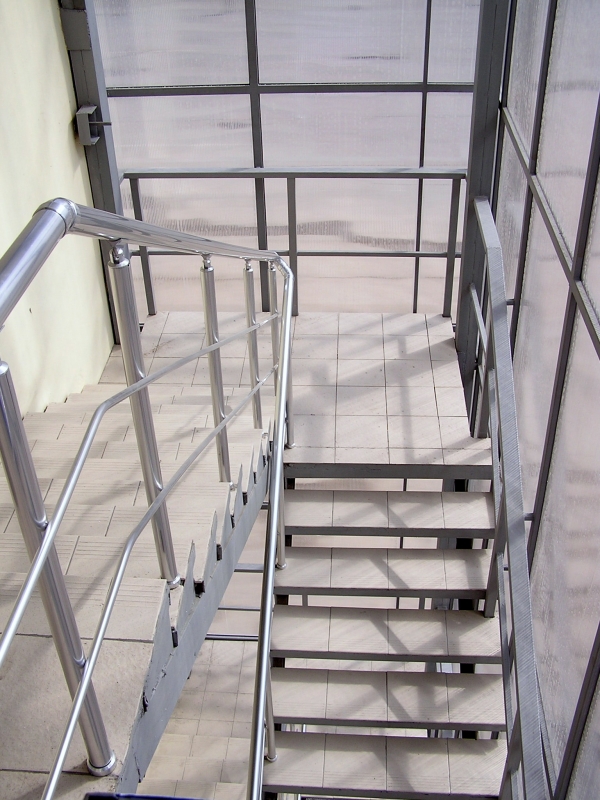 Фасадное остекление поликарбонатом Фасадное остекление поликарбонатом