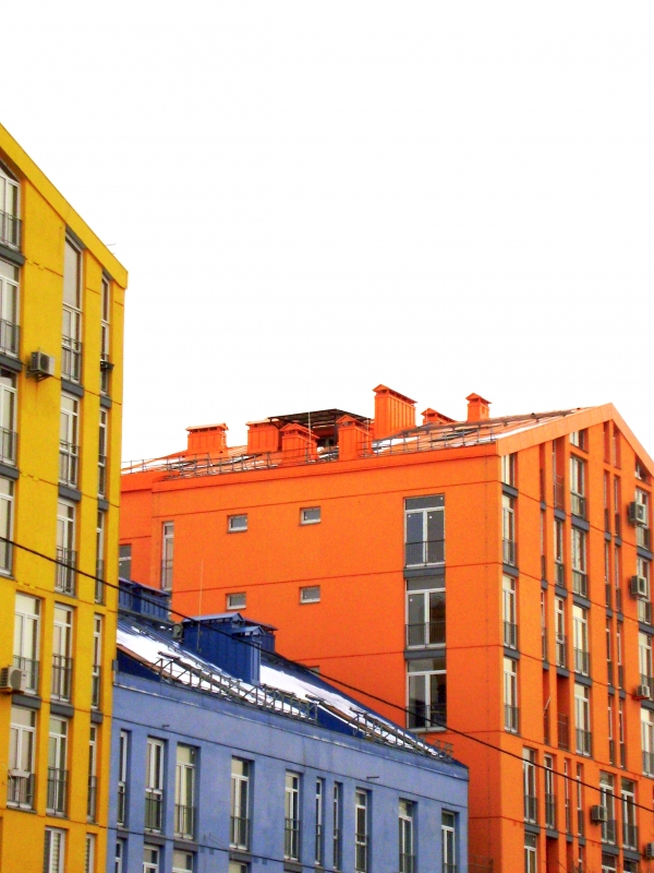 Козырек из поликарбоната на мансардном этаже в Киеве Козырек из поликарбоната в Киеве