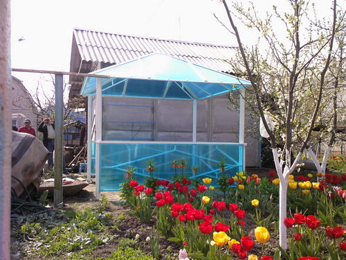 Беседка из поликарбоната Беседка из поликарбоната