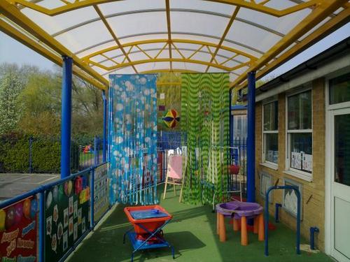 Детский павильон из поликарбоната Детский павильон из поликарбоната