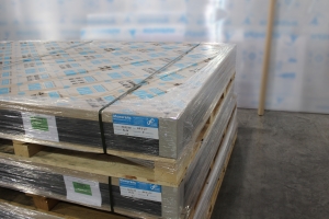 Монолитный поликарбонат в упаковке Монолитный поликарбонат в упаковке