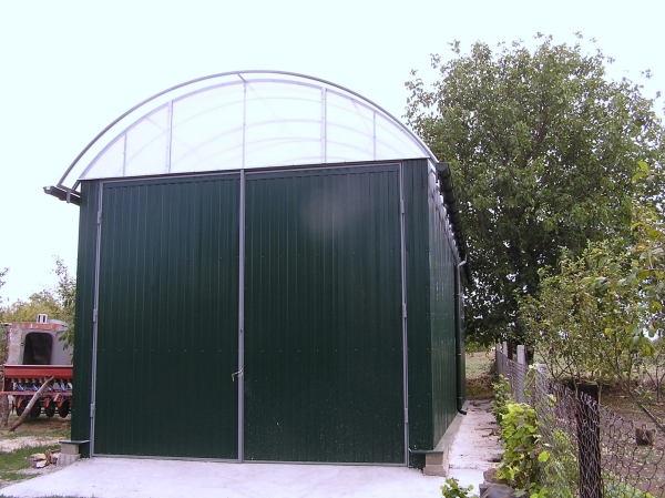 Прозрачная крыша из поликарбоната в Запорожье Прозрачная крыша из поликарбоната